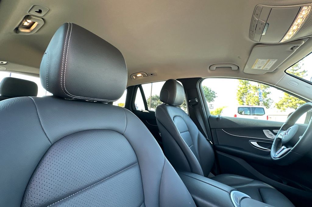 Thumbnail: 2022 Mercedes-Benz GLC - 10