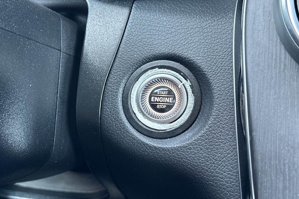 Thumbnail: 2022 Mercedes-Benz GLC - 26