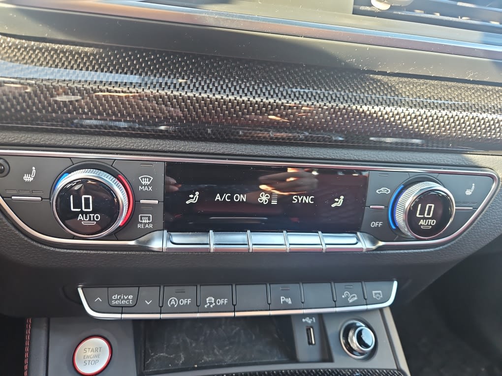 Thumbnail: 2018 Audi SQ5 - 21