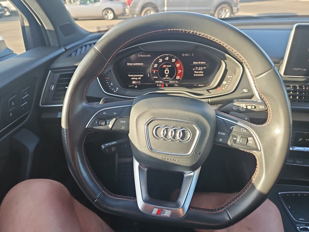 Thumbnail: 2018 Audi SQ5 - 13