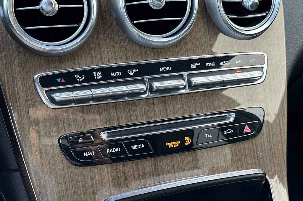 Thumbnail: 2018 Mercedes-Benz GLC - 26