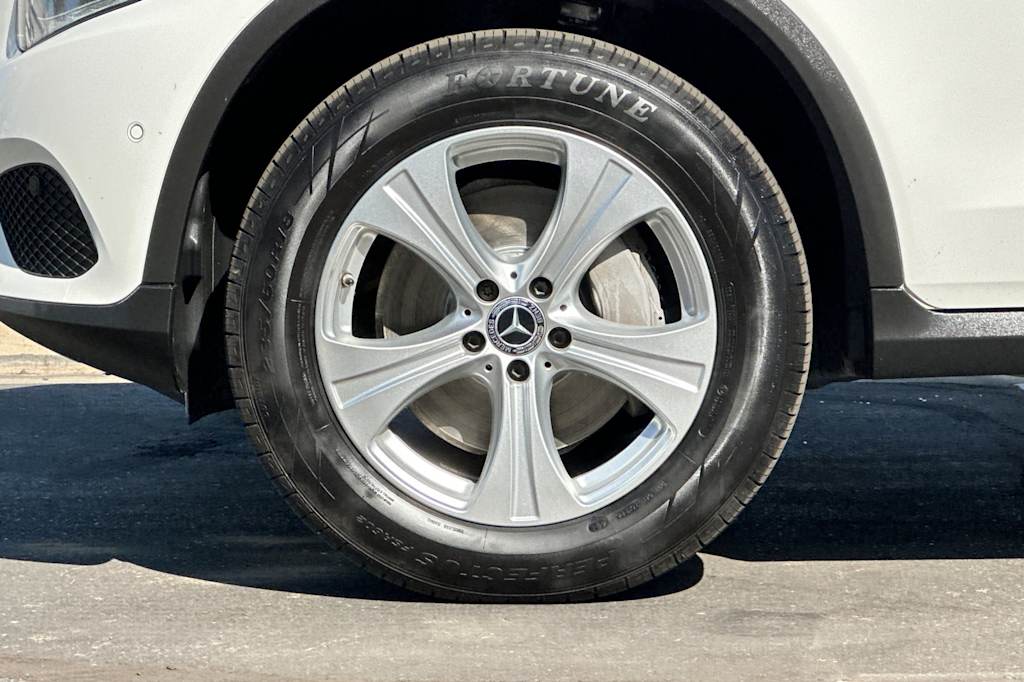 Thumbnail: 2018 Mercedes-Benz GLC - 8