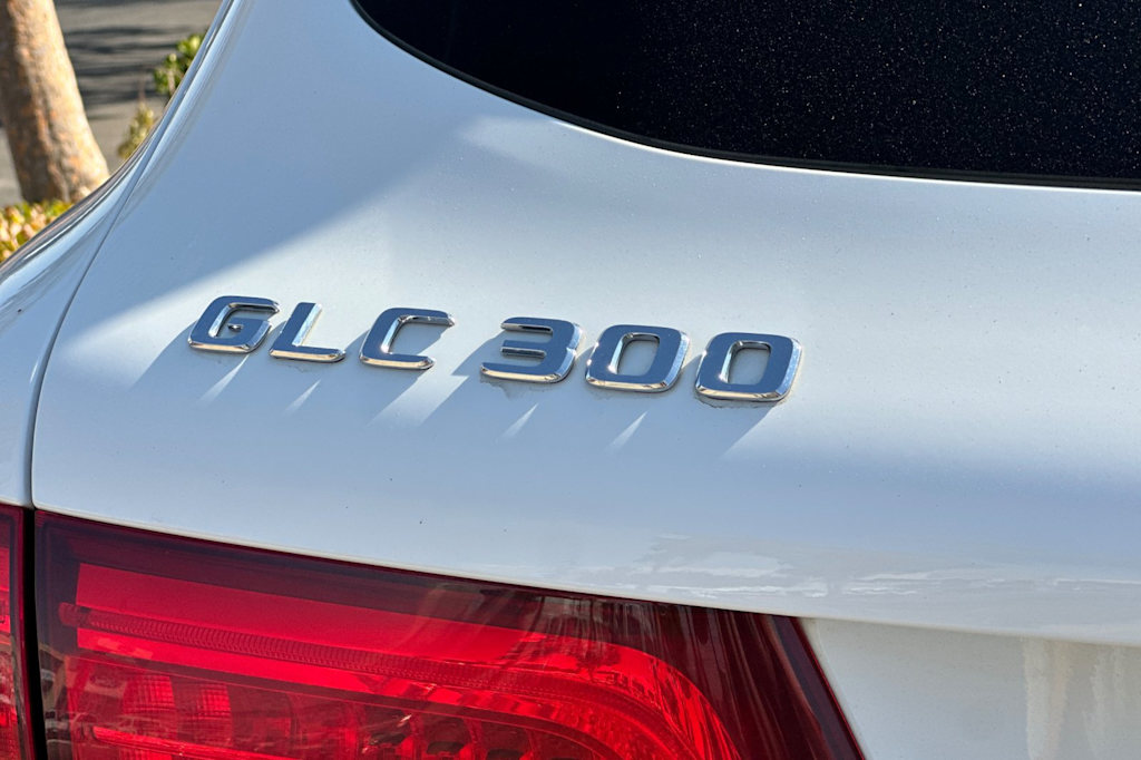 Thumbnail: 2018 Mercedes-Benz GLC - 7