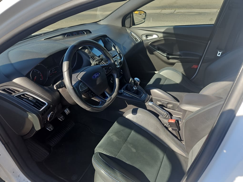 Thumbnail: 2016 Ford Focus - 11