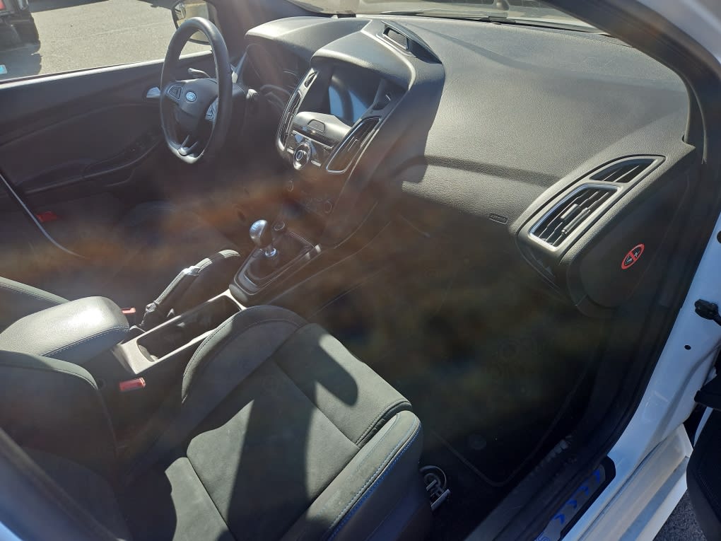 Thumbnail: 2016 Ford Focus - 10