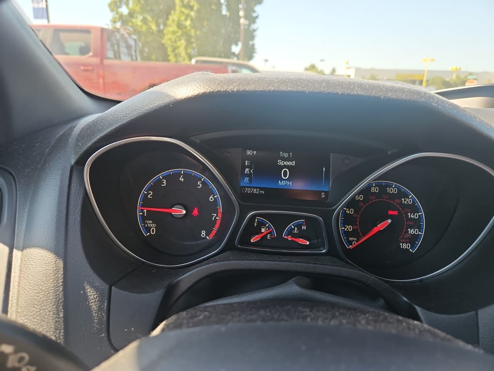 Thumbnail: 2016 Ford Focus - 14