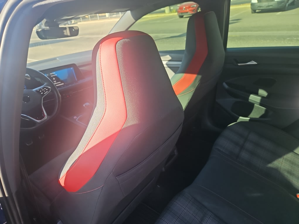 Thumbnail: 2022 Volkswagen Golf - 10