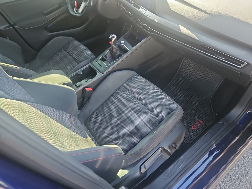 Thumbnail: 2022 Volkswagen Golf - 20