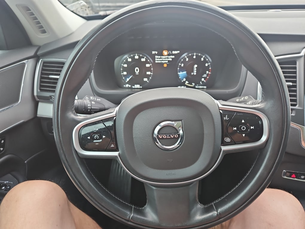 Thumbnail: 2022 Volvo XC90 - 12