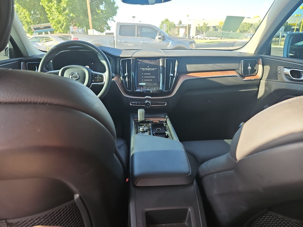 Thumbnail: 2023 Volvo XC60 - 8
