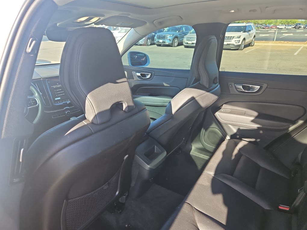 Thumbnail: 2023 Volvo XC60 - 11