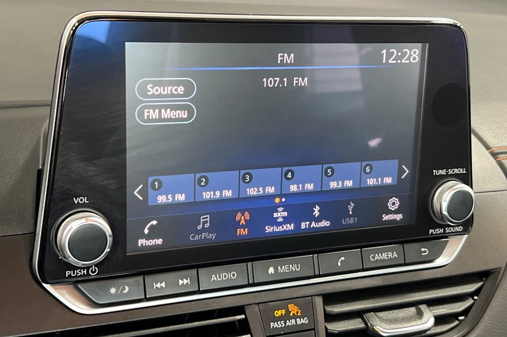 2022 Nissan Altima SR 12