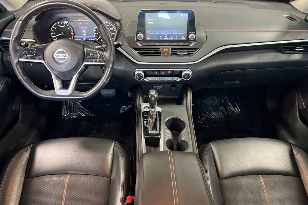 2022 Nissan Altima SR 2