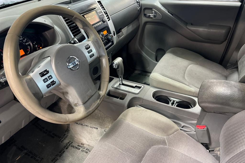 2013 Nissan Frontier SV 8