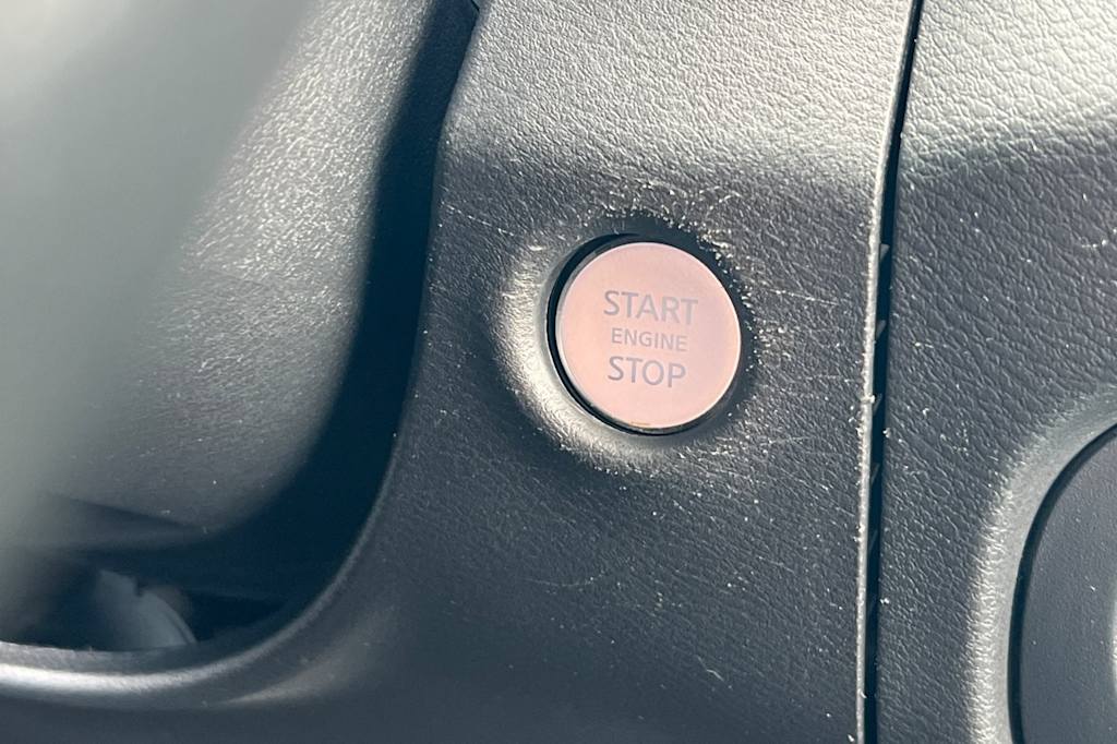 2022 Nissan Frontier SV 23
