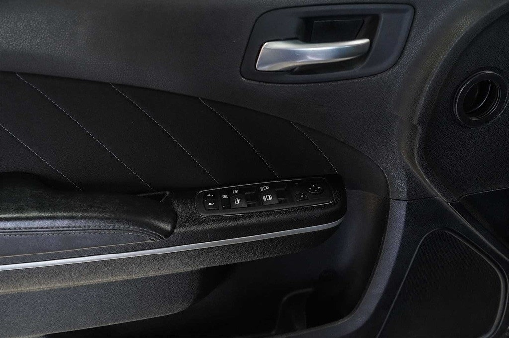 2022 Dodge Charger SXT 24
