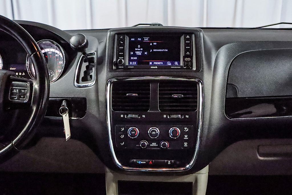 2019 Dodge Grand Caravan SXT 12