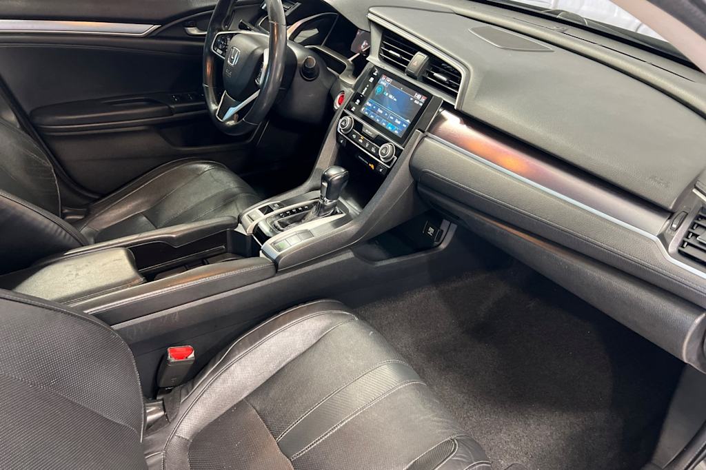 2016 Honda Civic Touring 12