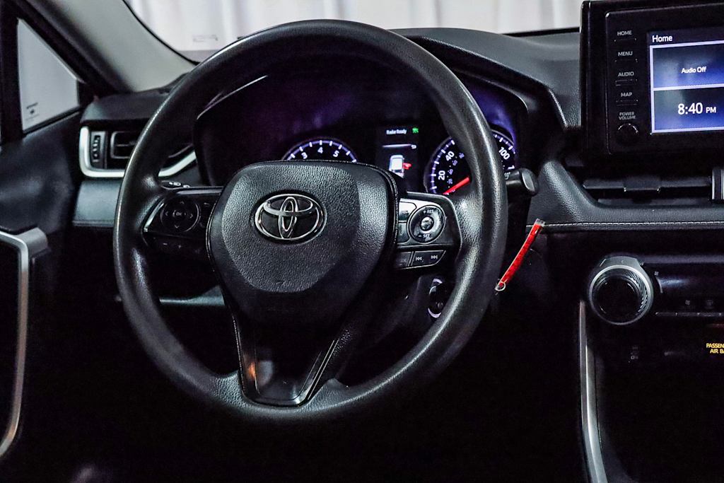 2019 Toyota RAV4 LE 13