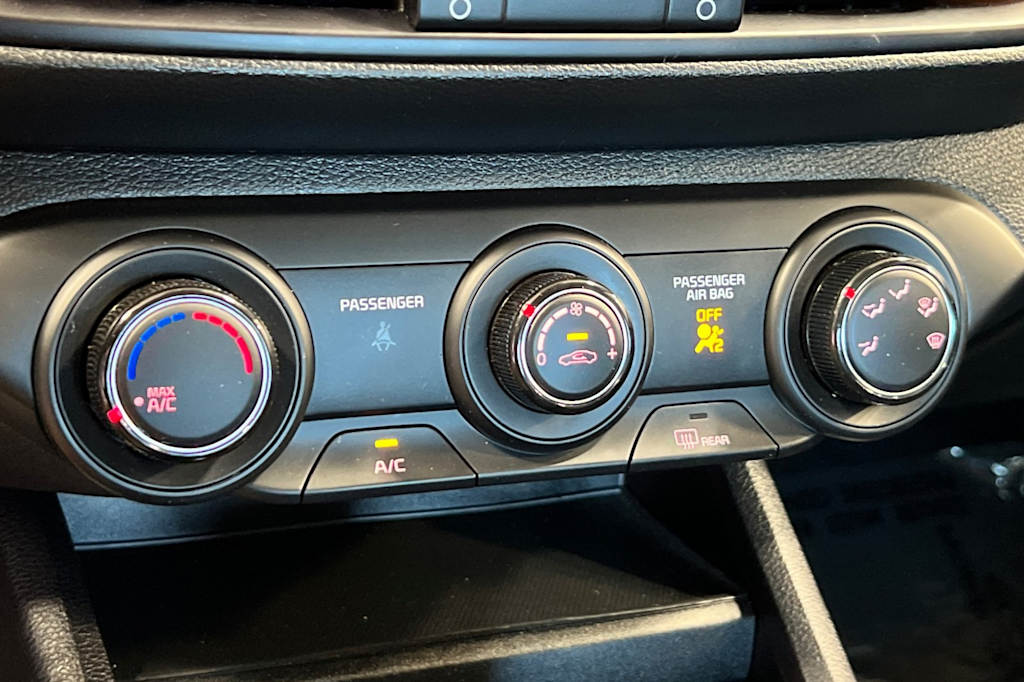 2024 Kia Forte LXS 22