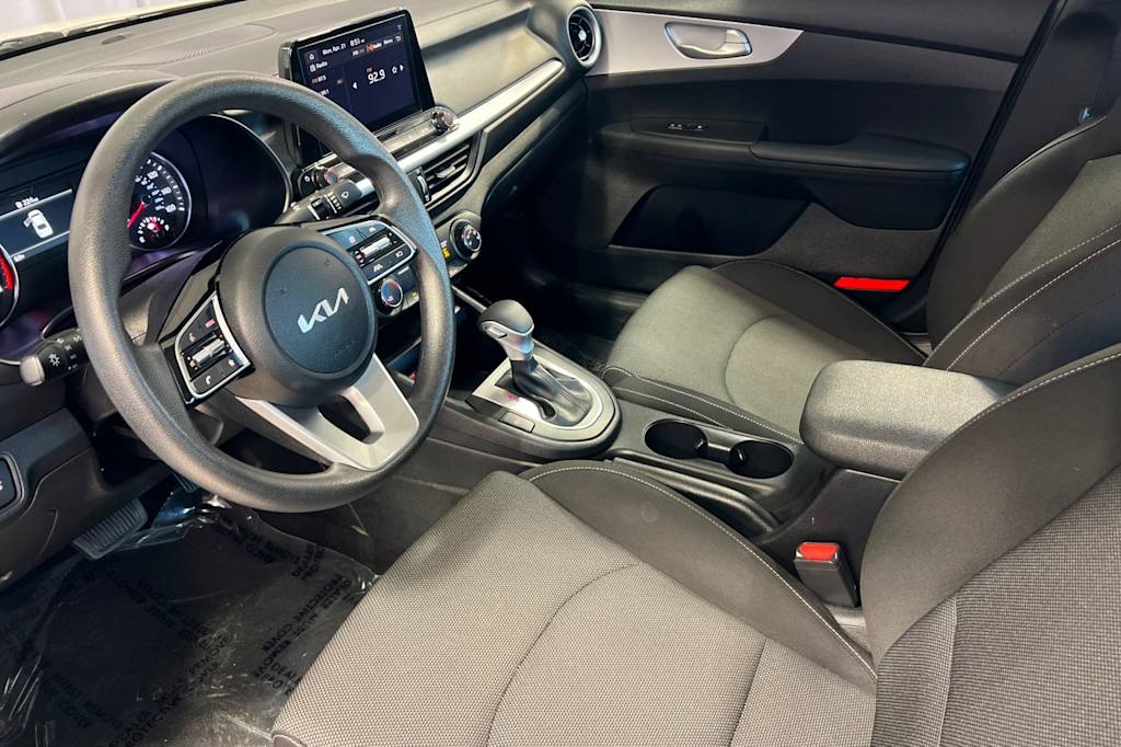 2024 Kia Forte LXS 8