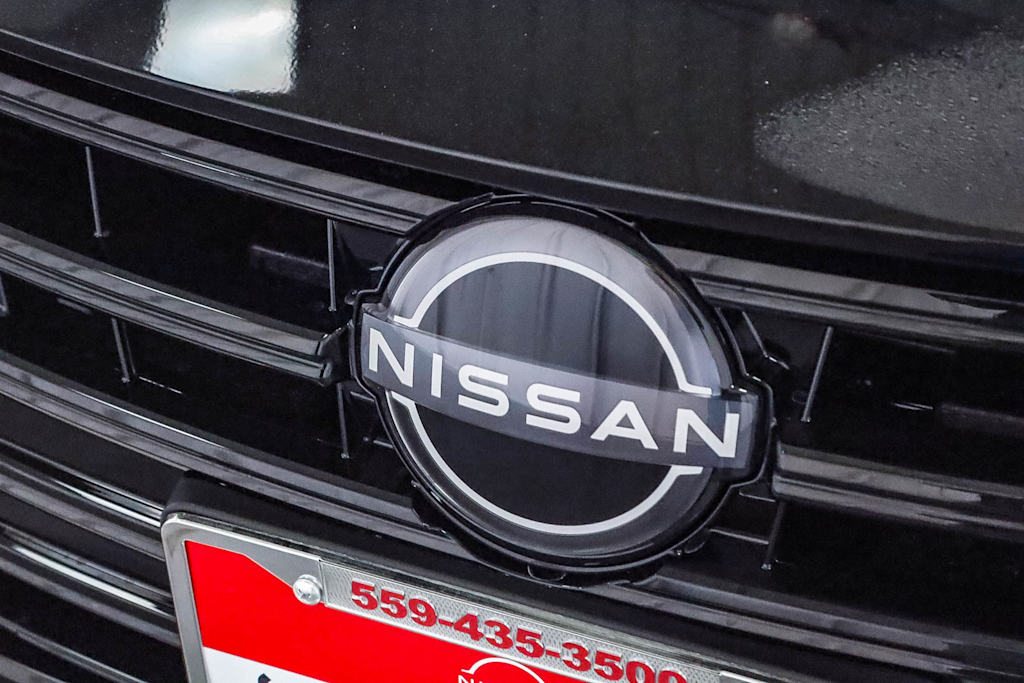 2025 Nissan Versa S 6