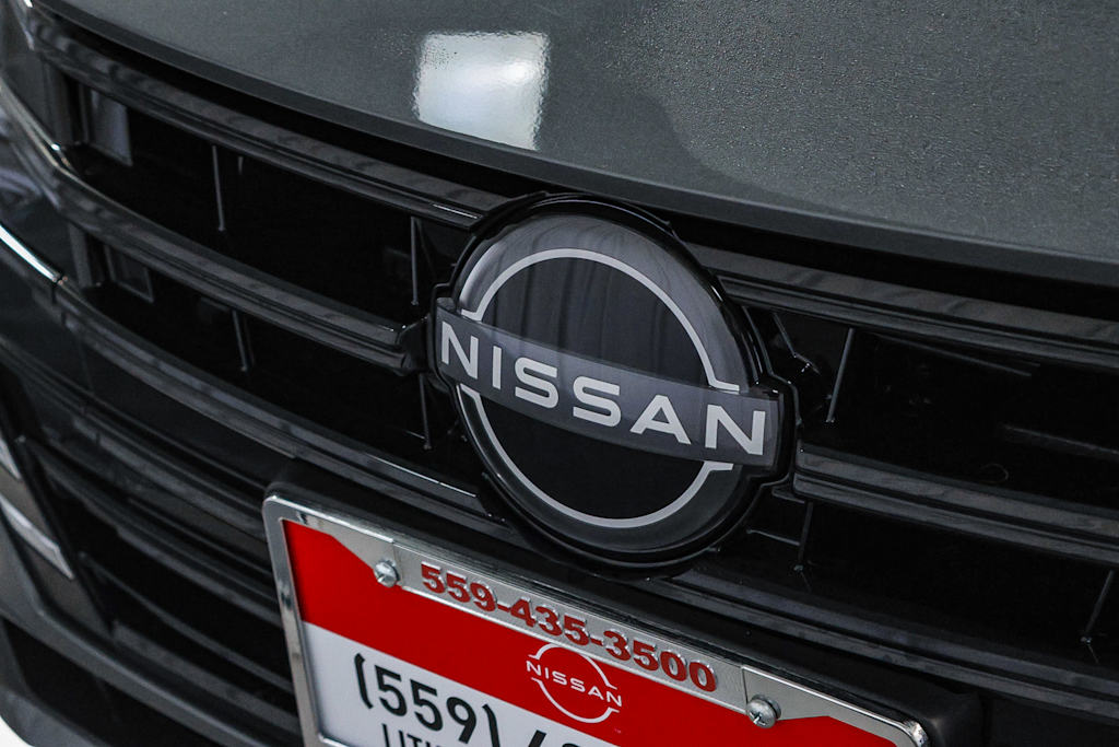 2025 Nissan Versa S 5