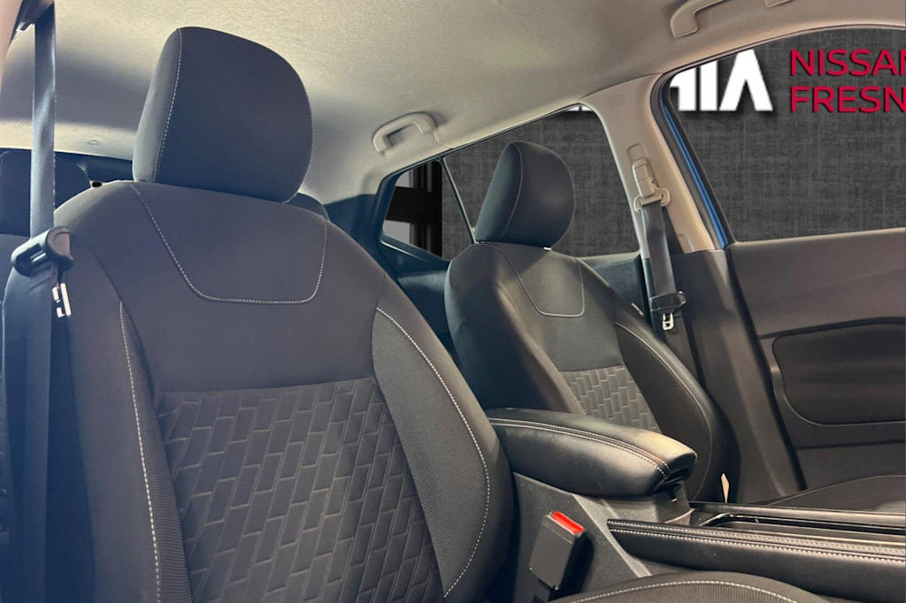 2021 Nissan Kicks SV 8