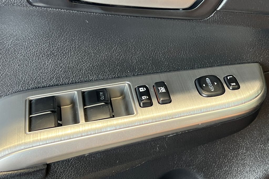 2014 Toyota Camry SE 20