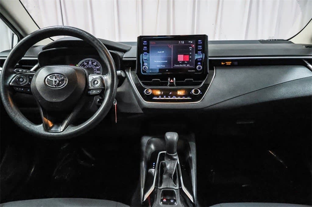 2022 Toyota Corolla LE 2