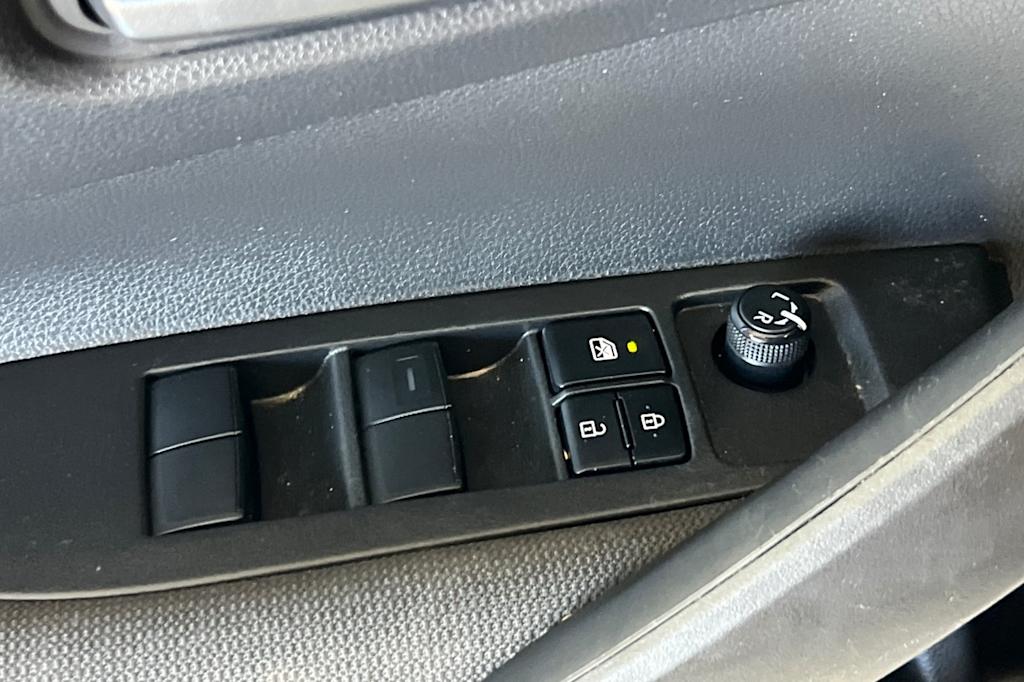 2022 Toyota Corolla LE 20