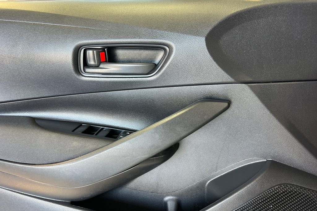 2022 Toyota Corolla LE 19