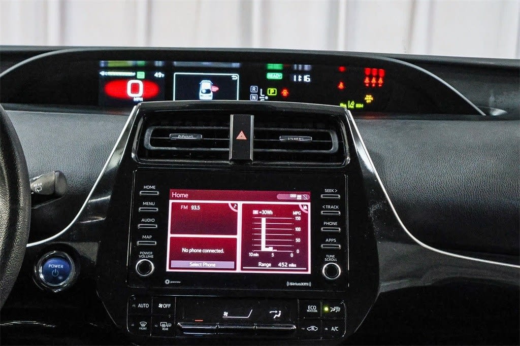 2022 Toyota Prius L Eco 22