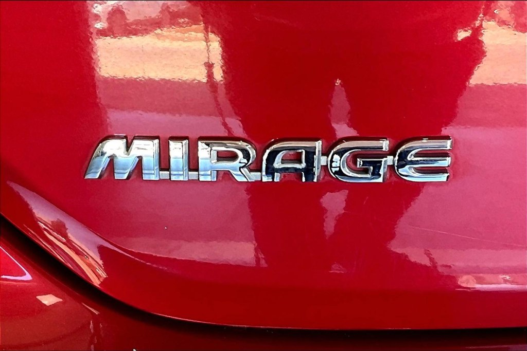 2021 Mitsubishi Mirage ES 7