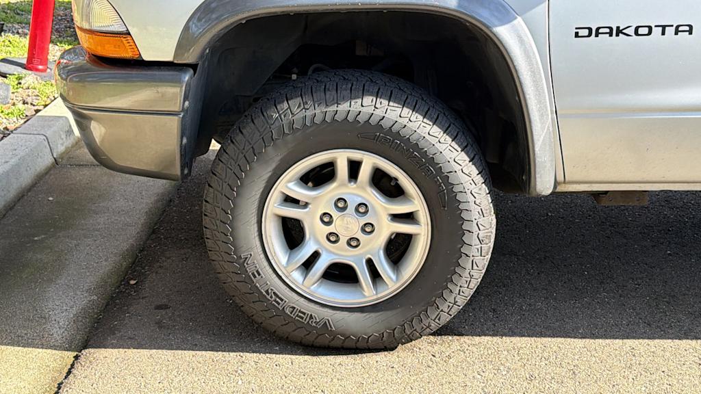 Thumbnail: 2002 Dodge Dakota - 7