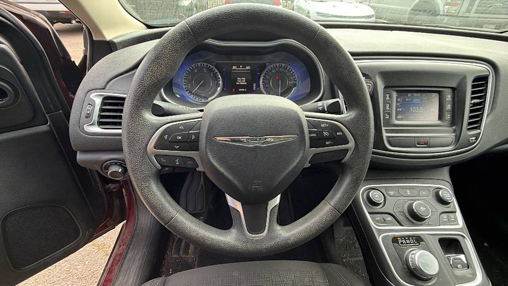 Thumbnail: 2016 Chrysler 200 - 9