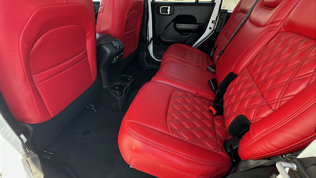 2021 Jeep Wrangler Unlimited Sport 28