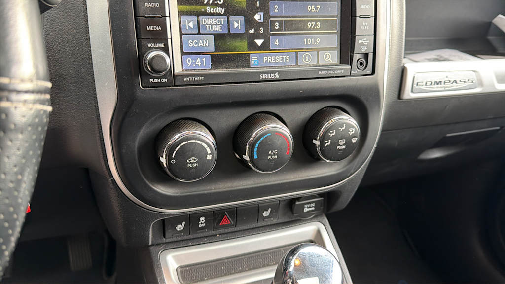 Thumbnail: 2016 Jeep Compass - 21