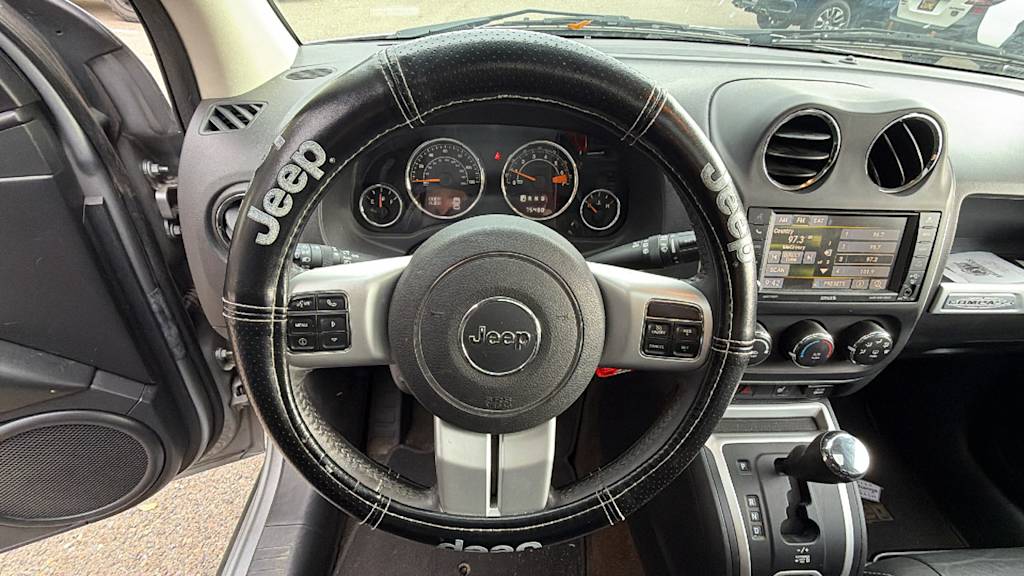 Thumbnail: 2016 Jeep Compass - 9