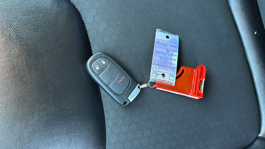 Thumbnail: 2020 Jeep Cherokee - 17