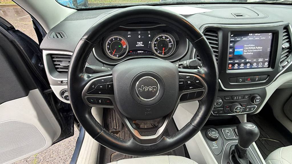 Thumbnail: 2021 Jeep Cherokee - 9