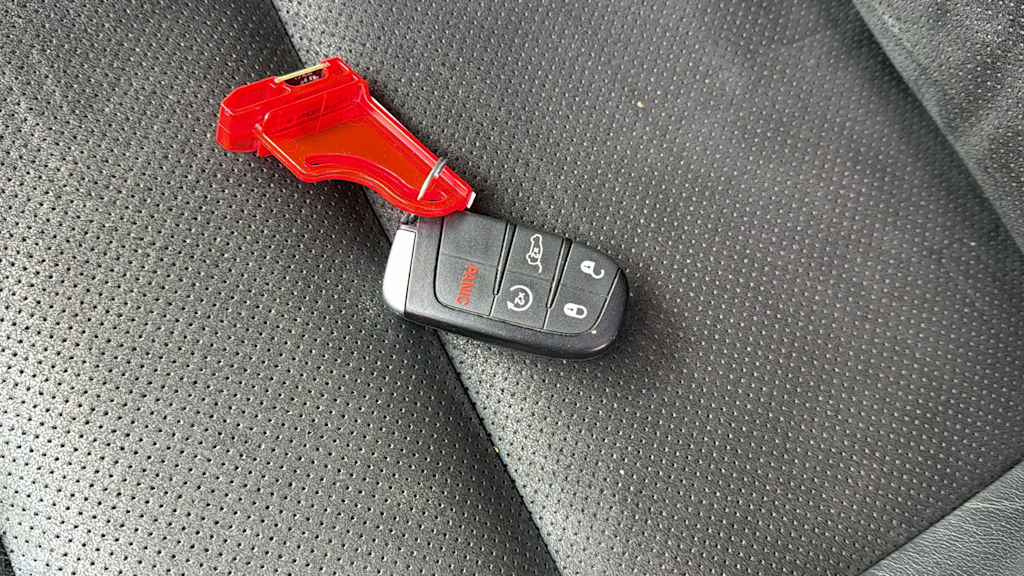 Thumbnail: 2019 Dodge Durango - 16