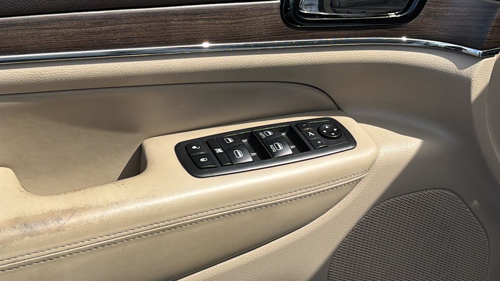 Thumbnail: 2020 Jeep Grand Cherokee - 28