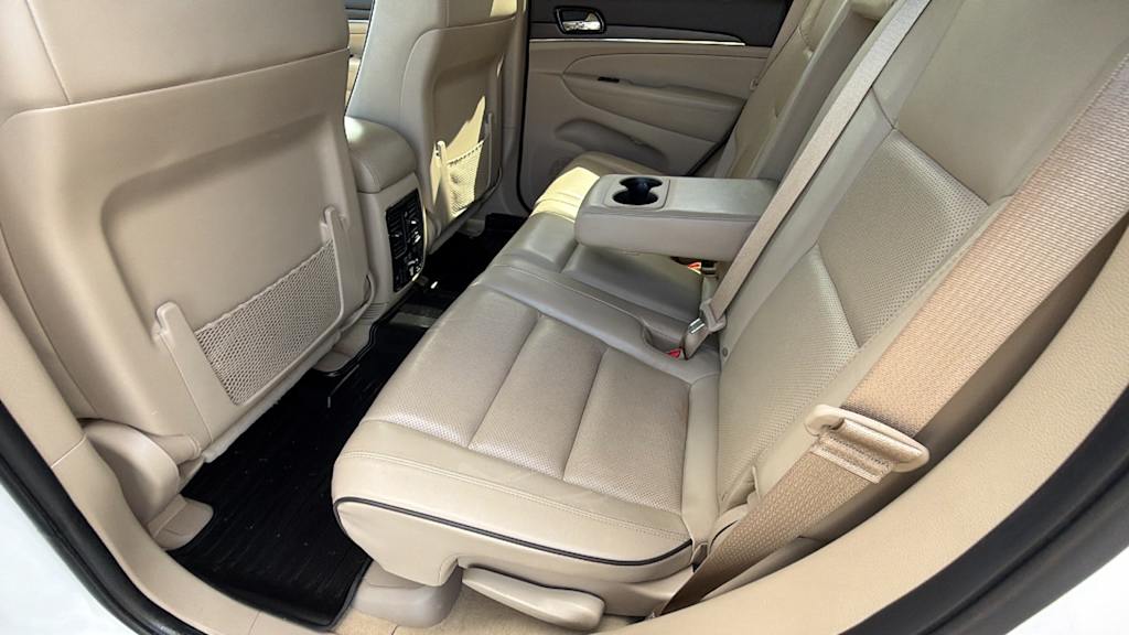 Thumbnail: 2020 Jeep Grand Cherokee - 12