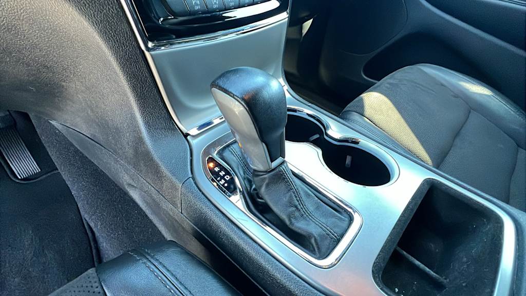 2020 Jeep Grand Cherokee Laredo 14