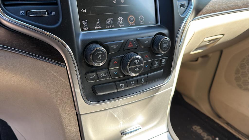 Thumbnail: 2014 Jeep Grand Cherokee - 20