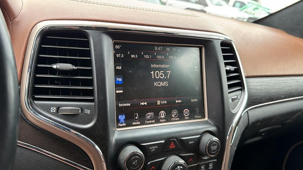 Thumbnail: 2017 Jeep Grand Cherokee - 11