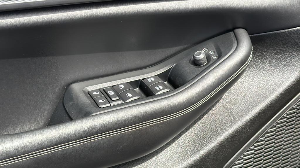 Thumbnail: 2023 Jeep Grand Cherokee - 27