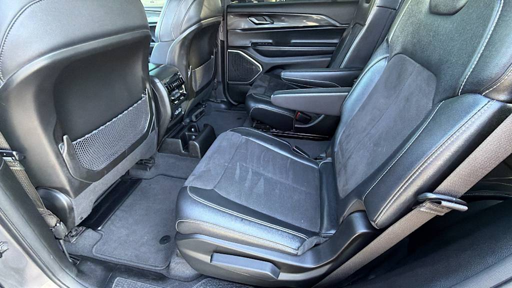 Thumbnail: 2022 Jeep Grand Cherokee L - 12