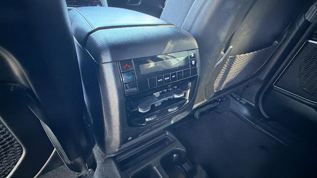 Thumbnail: 2022 Jeep Grand Cherokee L - 30